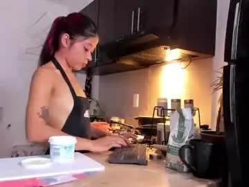 analia_collins from chaturbate