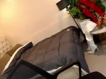 Chaturbate Sex Cam of mikha_sensual