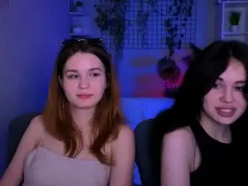 angie_foxy from chaturbate