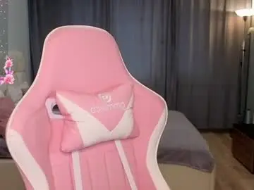 Chaturbate Live Sex of lilymoore69