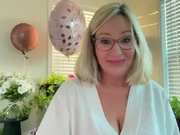 Chaturbate Live Sex of milf_goddess