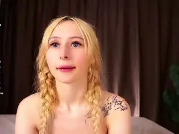 Chaturbate Adult Video Chat of myriambirkett