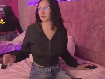 Chaturbate Watch Live Sex Cams of mariana_chs