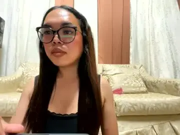 Chaturbate Live Sex Cam of kim_kyile