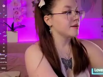 Chaturbate Adult Webcams of kira_be11