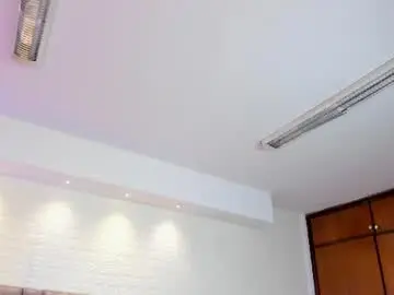 Chaturbate Adult Video Chat of saracorraless