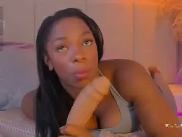 Chaturbate Nude Webcam of april_ebony18_