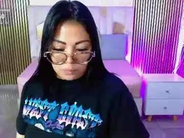 martina_tay from chaturbate