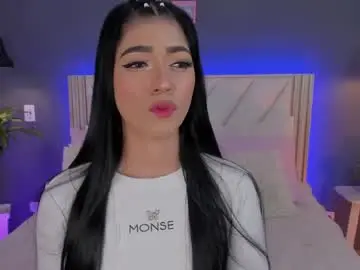 Chaturbate Live Sex Cam of naishaford_1