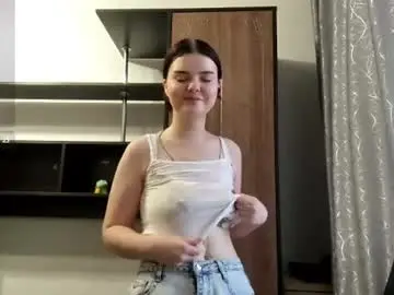 Chaturbate Live Sex Cam of loudeguise