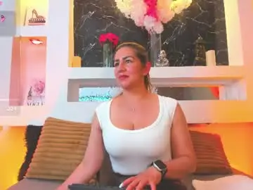 cinthya_mjs from chaturbate