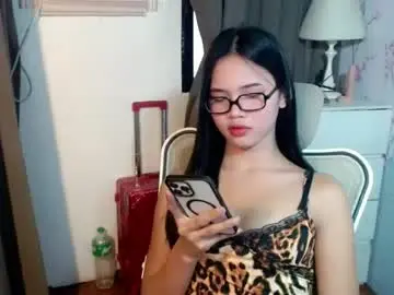 yourdreamfuckdoll from chaturbate