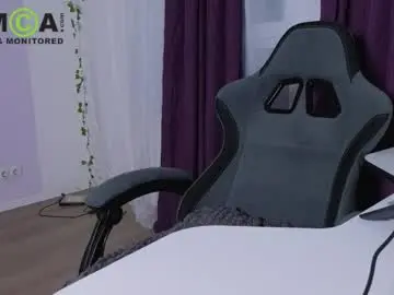 queenofwandss from chaturbate