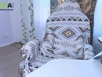 queenofwandss from chaturbate