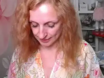 Chaturbate Live Sex Cam of denhiey_here