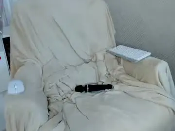 Chaturbate Live Sex Cam of misty_webb