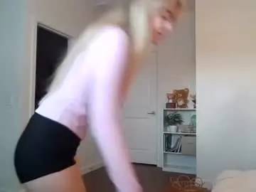 Chaturbate Live Porn of bambi_rae02