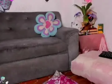 Chaturbate Live Sex Cam of emilycollei