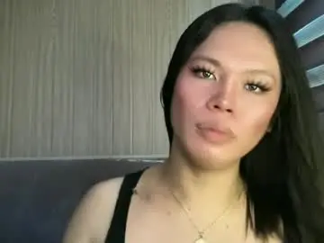 Chaturbate Live Sex Cam of yourseductive_jem