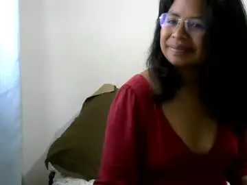 Chaturbate Live Sex Cam of liora_selenex