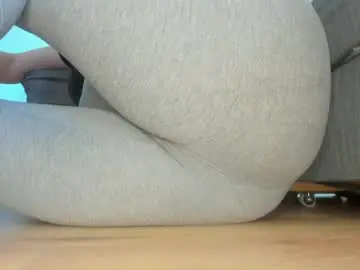 Chaturbate Live Sex of wet_pants2022