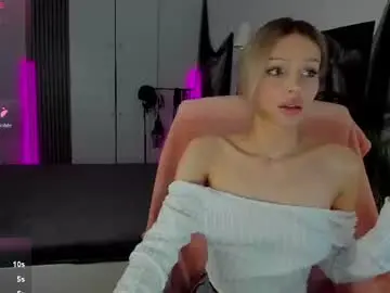 nekowhite from chaturbate