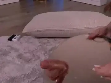 Chaturbate Free Live Porn of tinydoll_xo