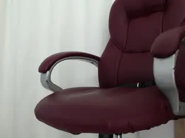 Chaturbate Live Sex Cam of rubi_halliwey