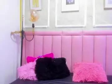 Chaturbate Live Sex of velvet_giirll