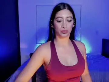 Chaturbate Free Live Porn of aandreamartinez1