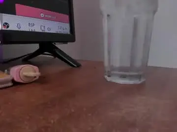 Chaturbate Live Sex of evelynhoward23