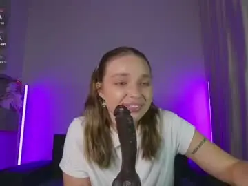Chaturbate Watch Live Sex Cams of viollasinzz