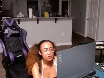 Chaturbate Adult Webcams of cumplzqueen