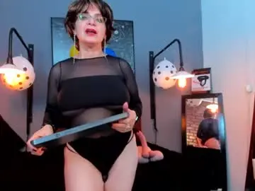 Chaturbate Live Sex Cam of samantha_mature56