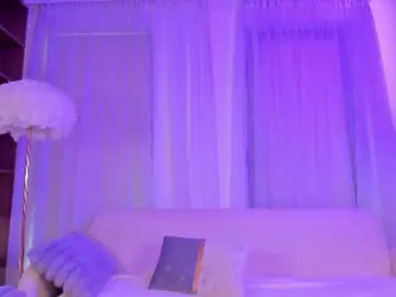 Chaturbate Live Sex Cam of ariannaxo_