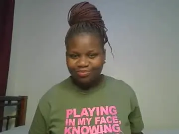 Chaturbate Free Live Porn of ceepretty25