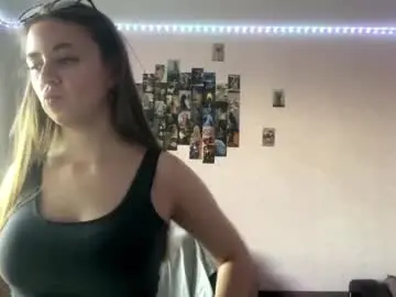 eloiscolins from chaturbate