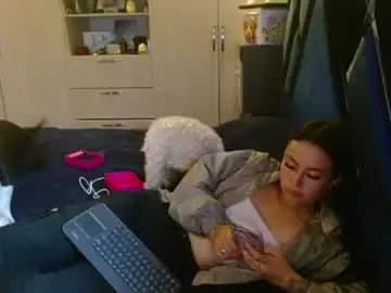 Chaturbate Live Sex of holly_rose69