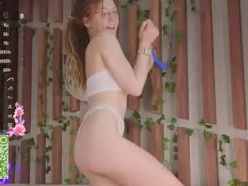 Chaturbate Adult Video Chat of lyra_thenymph