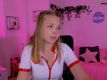 olivia_kit from chaturbate