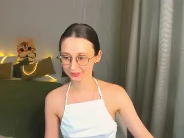 Chaturbate Live Sex Cam of yourlovelystoryy