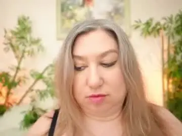 Chaturbate Live Sex Cam of happyalice
