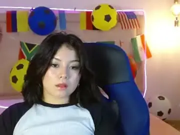 Chaturbate Live Sex Cam of heidy_pink