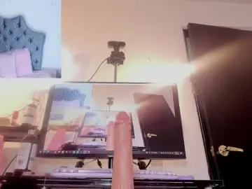 conny_curly from chaturbate