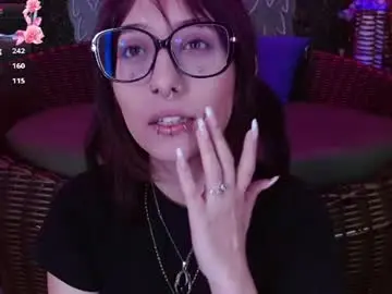 Chaturbate Watch Live Sex Cams of sweet_roxanee
