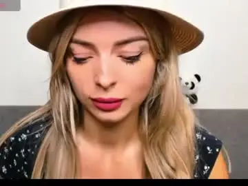 Chaturbate Live Porn of ellen_flow