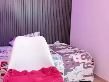 Chaturbate Free Porn Cam of ariana_skinny20