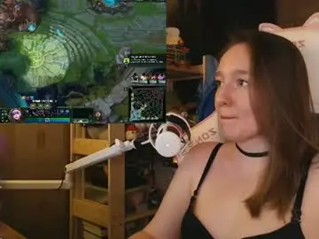 Chaturbate Sex Cam of moonlish_siren
