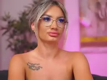 Chaturbate Best live sex cam show of tiaraveil