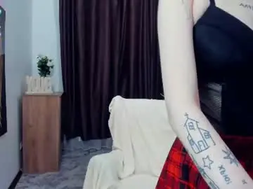 Chaturbate Watch Live Sex Cams of lorineponter